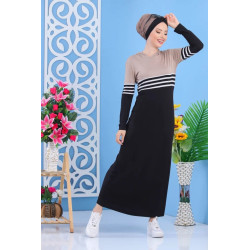 Two-tone hooded dress -...